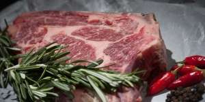 Tips dan Trik Menyimpan Daging Kurban, Penanganan yang Tepat Bikin Tahan Lama