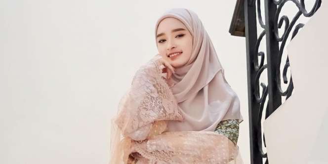 Potret Inara Rusli Ketiduran Sampai Ngorok saat Live TikTok