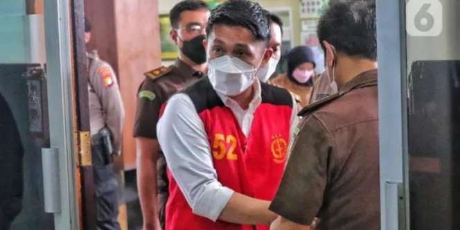 Anak Buah Ferdy Sambo Chuck Putranto Bebas dari Penjara, Langsung Liburan dan Tetap Anggota Polri