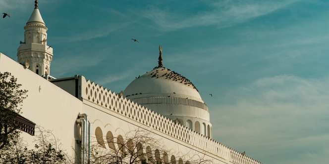 8 Tempat Bersejarah di Madinah yang Perlu Dikunjungi Jemaah Haji dan Umroh