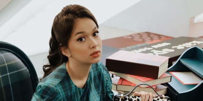 Pakai Jilbab Penampilan Rebecca Klopper Cantik Banget Bikin Pangling