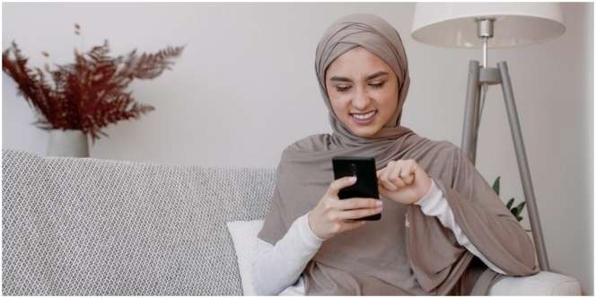 Ingin Melacak Lokasi Pasangan? Lakukan 4 Cara Ini di Smartphone Kamu Tanpa Ketahuan