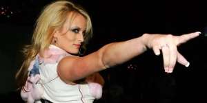 Menghukum Donald Trump, Skandal Bintang Porno Stormy Daniels