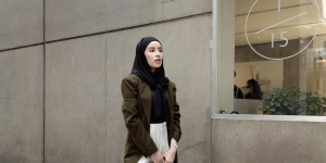 Office Look Santai ala Aghnia Punjabi, Simpel Namun Standout