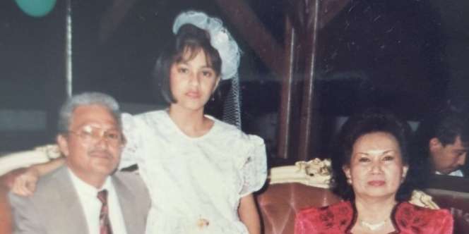 Bocah Perempuan bak Noni Belanda Ini Sekarang Jadi Istri Presenter Terkenal, Coba Tebak?