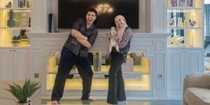 Pamer Rumah Baru, Fadly Faisal Malah Dikira Aldy Taher