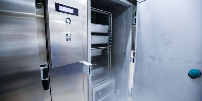 Tak Kuat Menahan Rindu, Pria Ini Simpan Jasad Ayah di Freezer Selama 2 Tahun