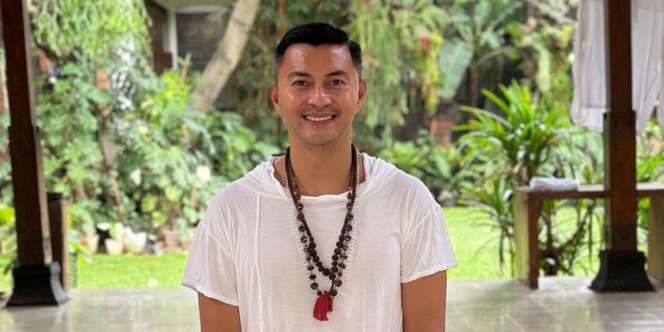 Aktif Yoga dan Meditasi, Anjasmara Ungkap Agama yang Dianut