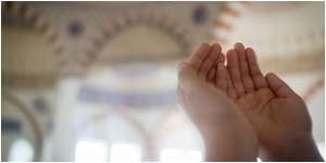 Doa Akhir Tahun Hijriyah dan Amalan-Amalan yang Dianjurkan