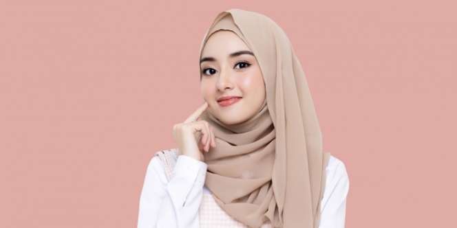 Kunci Membuat Bibir Lebih Glossy Tanpa Lip Gloss