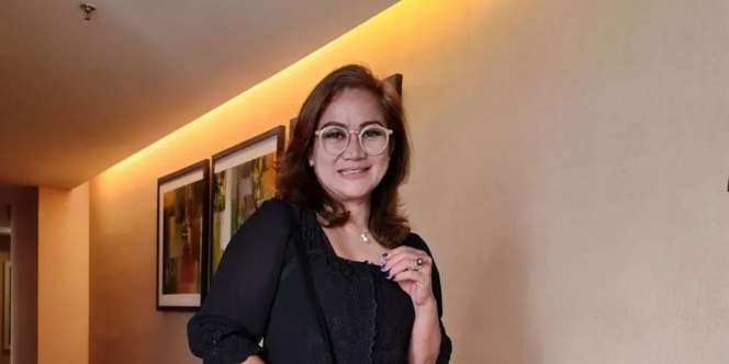 Temukan Majalah Jadul dengan Cover Foto Sendiri di e-Commerce, Angel Ibrahim Syok Lihat Harganya
