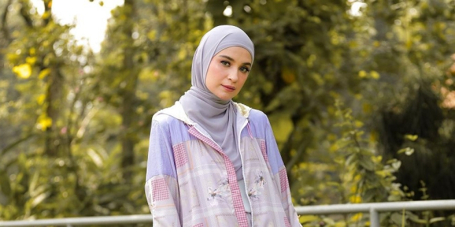 Inspirasi Lavender Look Shireen Sungkar, Romantic Elegan