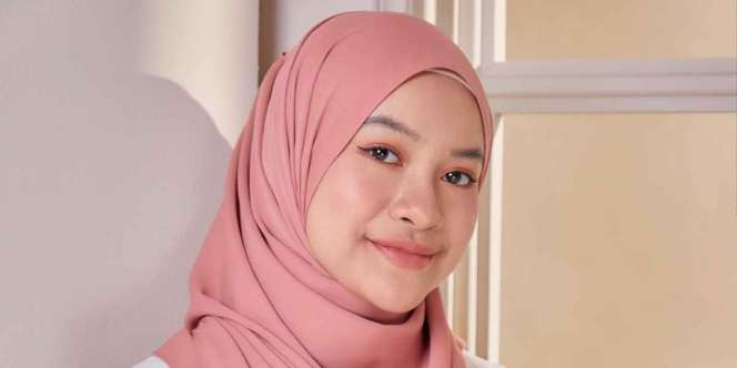 Style Hijab Feminin Effortless, Tutorialnya Super Mudah