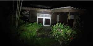 Rumah Mewah Milik Artis Terkenal Ini Terbengkalai Selama Lima Tahun, Tak Disangka Alasannya Bikin Merinding!
