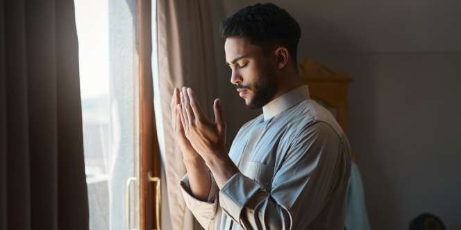 Kata-Kata Sholawat yang Bikin Adem, Penenang Hati di Kala Sedih dan Susah