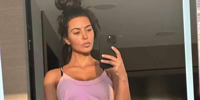 Foto Selfie Saat Sendirian di Rumah, Artis Cantik Ini Kaget Lihat Penampakan Bayangan di Belakangnya, Pas Dicek...