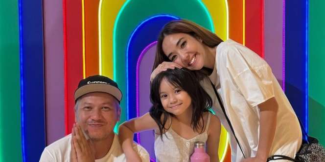 Deretan Mantan Pasangan Artis yang Tetap Akur dan Kompak Bareng Anak, So Sweet