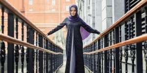 4 Inspirasi Gamis yang Bikin Tampilan Semakin Cantik dan Anggun, Cobain Yuk!