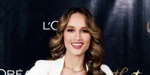 Latina Makeup Cinta Laura, Tonjolkan Kontur Wajahnya yang Tegas