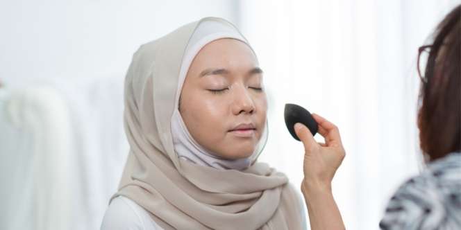 Cara Membersihkan Spons Makeup Modal Rp2 Ribu Perak!