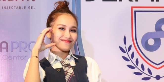Dituding Oplas Hingga Suntik Putih, Ayu Ting Ting `Antepin` Haters