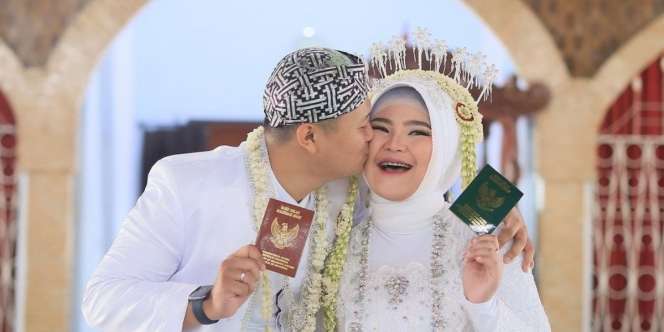 6 Potret Pernikahan Rosa Meldianti, Keponakan Dewi Perssik, dengan Mahar Rp29 Juta