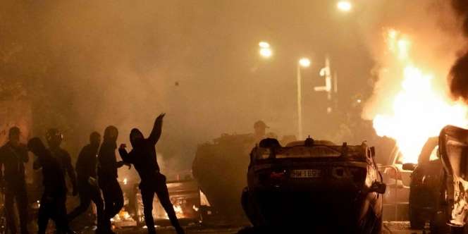 Rusuh Paris, Enam Malam yang Mencekam