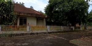 Penampakan Komplek Rumah Mewah Era 70-an, Kini Terbengkalai Bak Kota Mati