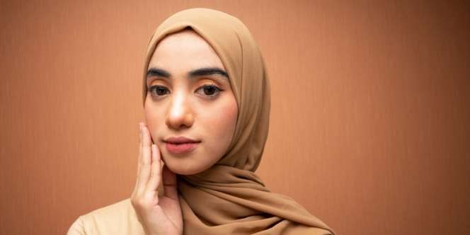 Tutorial Eyeshadow Simple untuk Kulit Sawo Matang