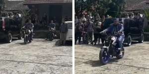 Viral! Aksi Pengantin Pria Cium Kening Istri Naik Motor Sambil Freestyle, Netizen: 'Rem Blong Dikit Aja Auto Gagal Belah Duren'