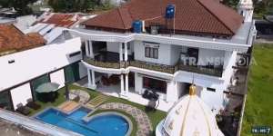 10 Potret Rumah Mewah Bos Textile Mantan ART, Istana di Dunia Nyata, Ruang Karaoke Rp1 Miliar