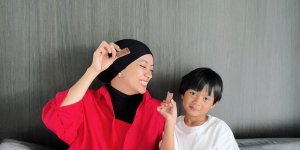 Tanamkan Percaya Diri Pada Putranya, Ayudia Tak Pelit Apresiasi 