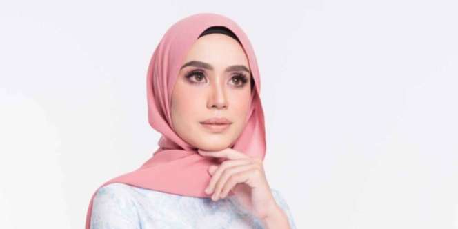 Klien MUA, Perhatikan 3 Hal Saat Lipstik Diaplikasikan
