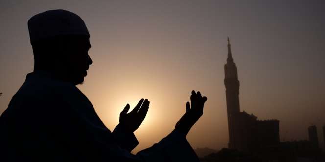 Bacaan Sholawat Jibril Mustajab, Hajat Terkabul dan Rezeki Deras bak Hujan