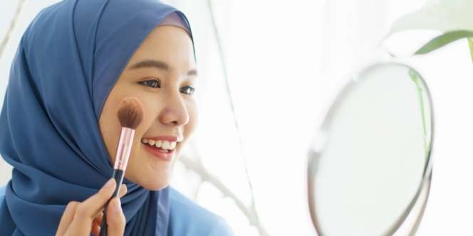 Pensil Alis Bisa Digunakan untuk Kontur Wajah, Mau Coba? 