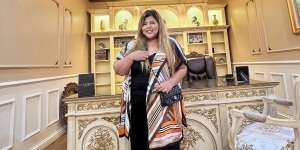 Serba Emas! Potret Ruang Kerja Shindy Samuel, Ada Pintu Rahasianya 