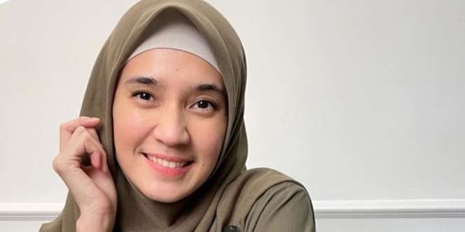 Lip Product Favorit Dhini Aminarti, Simpel dan Bikin Bibir Sehat
