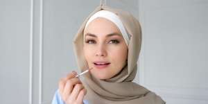 Begini Cara Memilih dan Mendapatkan Warna Lipstik Terbaik