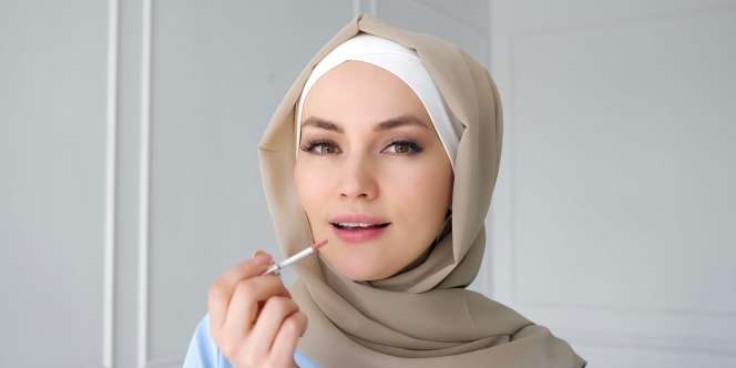 Begini Cara Memilih dan Mendapatkan Warna Lipstik Terbaik
