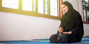Amalan 10 Muharram yang Dianjurkan Ulama, Perbanyak Dzikir dan Sedekah