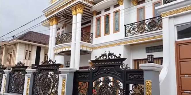 Potret Kampung Sultan Viral di Garut, Dipenuhi Rumah Super Mewah, Ternyata Ini Pekerjaan Warganya…