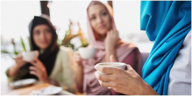 Hati-Hatilah dalam Berucap! Rasulullah Sangat Memerhatikan Lisan Perempuan