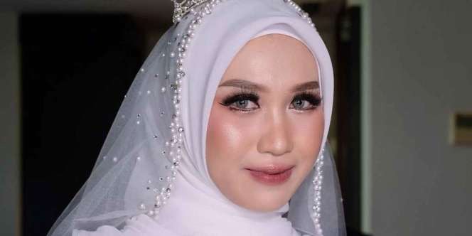 Ide Style Pengantin Syari'i Bernuansa Romantic Glam