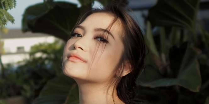 Kulit Kering dan Sensitif, Intip Skincare Selebgram Stephanie Rose