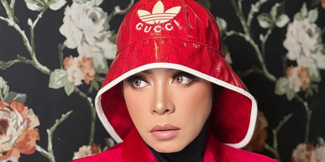 Melly Goeslaw Mengaku Salah Pilih Filter: `Alhamdulillah... Mikirin Kepeyotan Aku` 