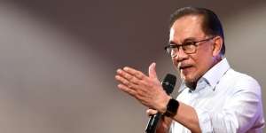 PM Anwar Ungkap Alasan Tesla Dirikan Kantor di Malaysia