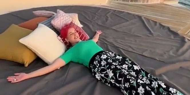 Potret Tasya Farasya Sewa Villa Mewah di Maldives, Harganya Rp170 Juta/Malam