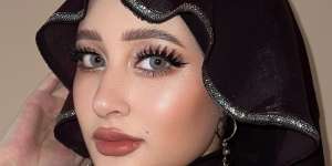Bulu Mata Berlapis, Bikin Eye Makeup Lebih Cetar