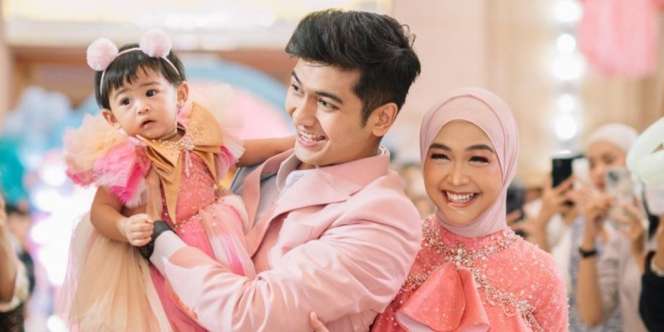Momen Ulang Tahun Mewah Putri Ria Ricis di Hotel Berbintang