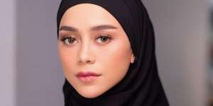 Pesona Lesti Kejora dalam Balutan Dress Peach Saat di Uzbekistan